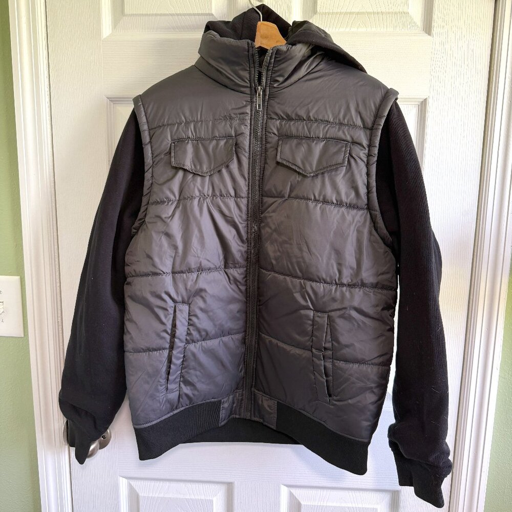 Rerun Men's Black Hooded Jacket Size Large winter casual hoodie